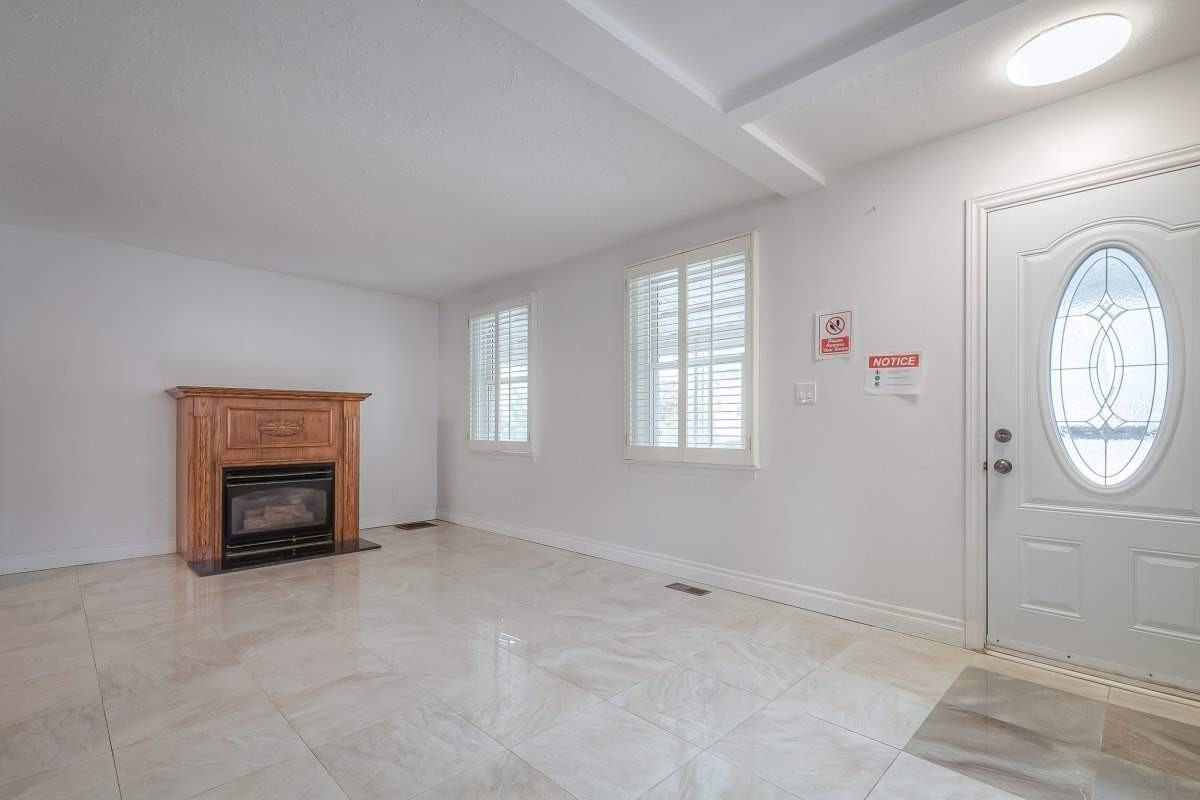 17 Albani Street - Photo 2 of 12