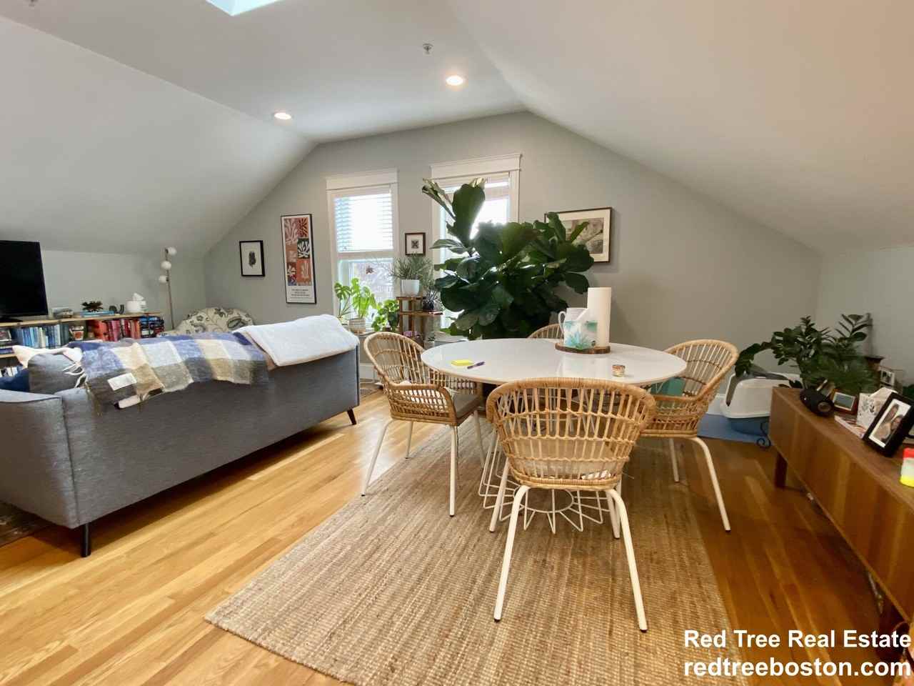 405 S Huntington Ave #3 - Photo 3 of 21