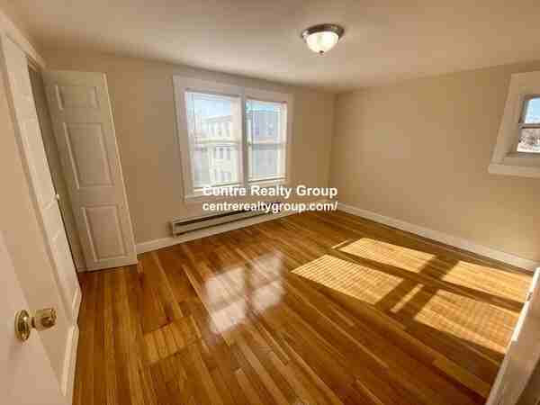 1499 Hyde Park Ave #3 - Photo 6 of 12