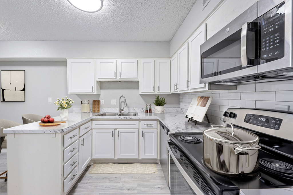 Elliot Roswell Apartments - Photo 7 of 50