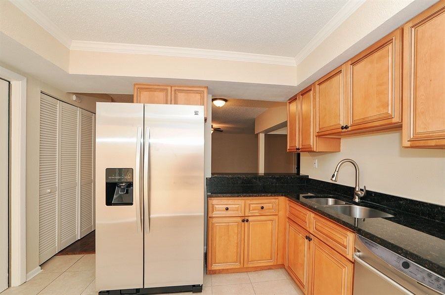 4720 Millpond Ln - Photo 2 of 21