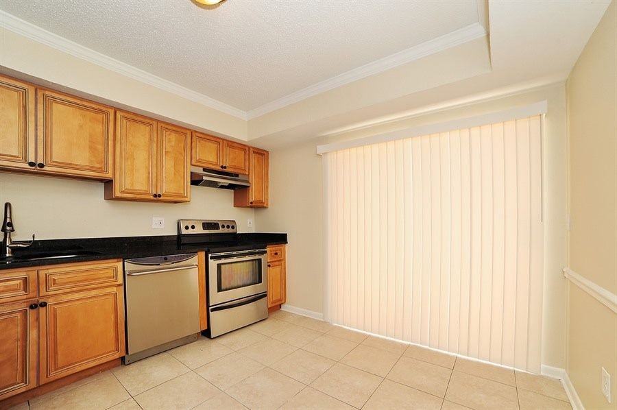 4720 Millpond Ln - Photo 3 of 21