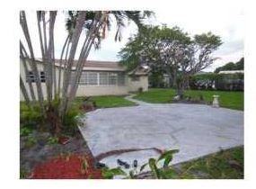 1119 S Mangonia Cir - Photo 3 of 3