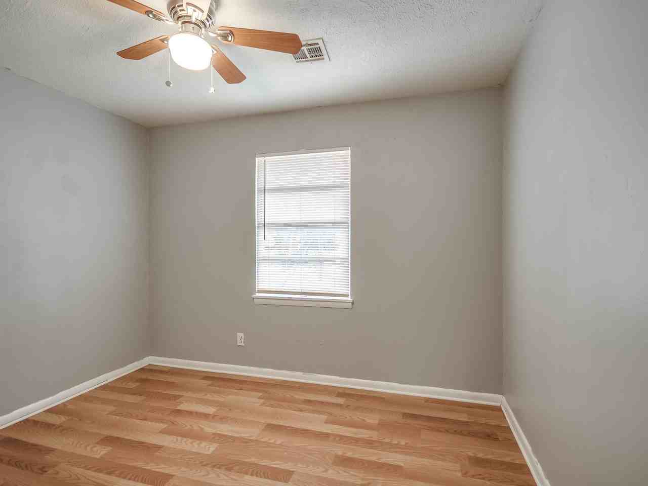 5004 S Broadway Pl #1 - Photo 7 of 12