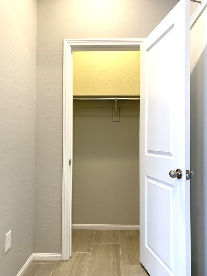 Nopah Peak Court--9014 #1 - Photo 4 of 45