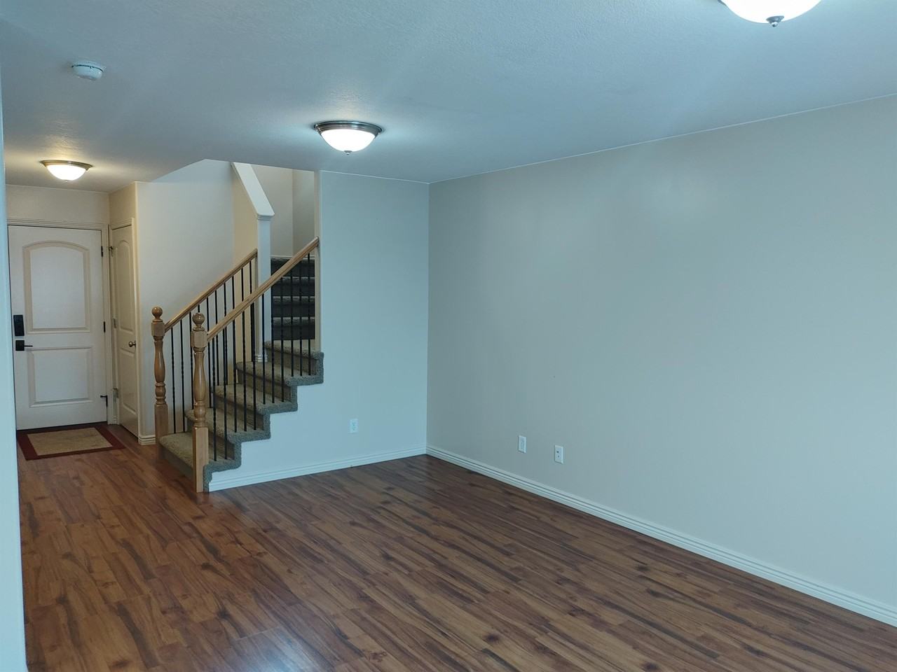104 Seminole Dr #1 - Photo 5 of 33