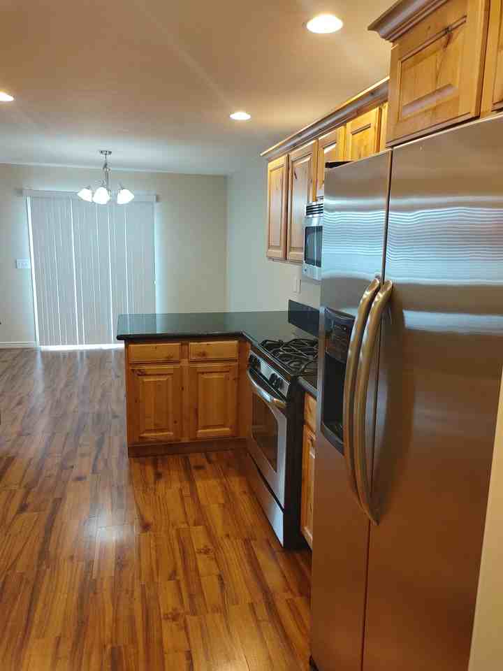 104 Seminole Dr #1 - Photo 7 of 33