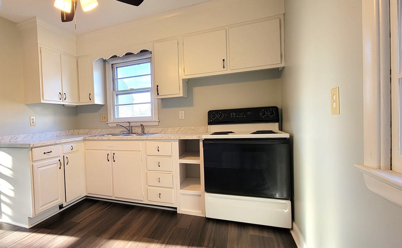 719 Jefferson St #1 - Photo 6 of 18