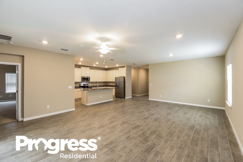 2535 Laylas Way - Photo 3 of 16