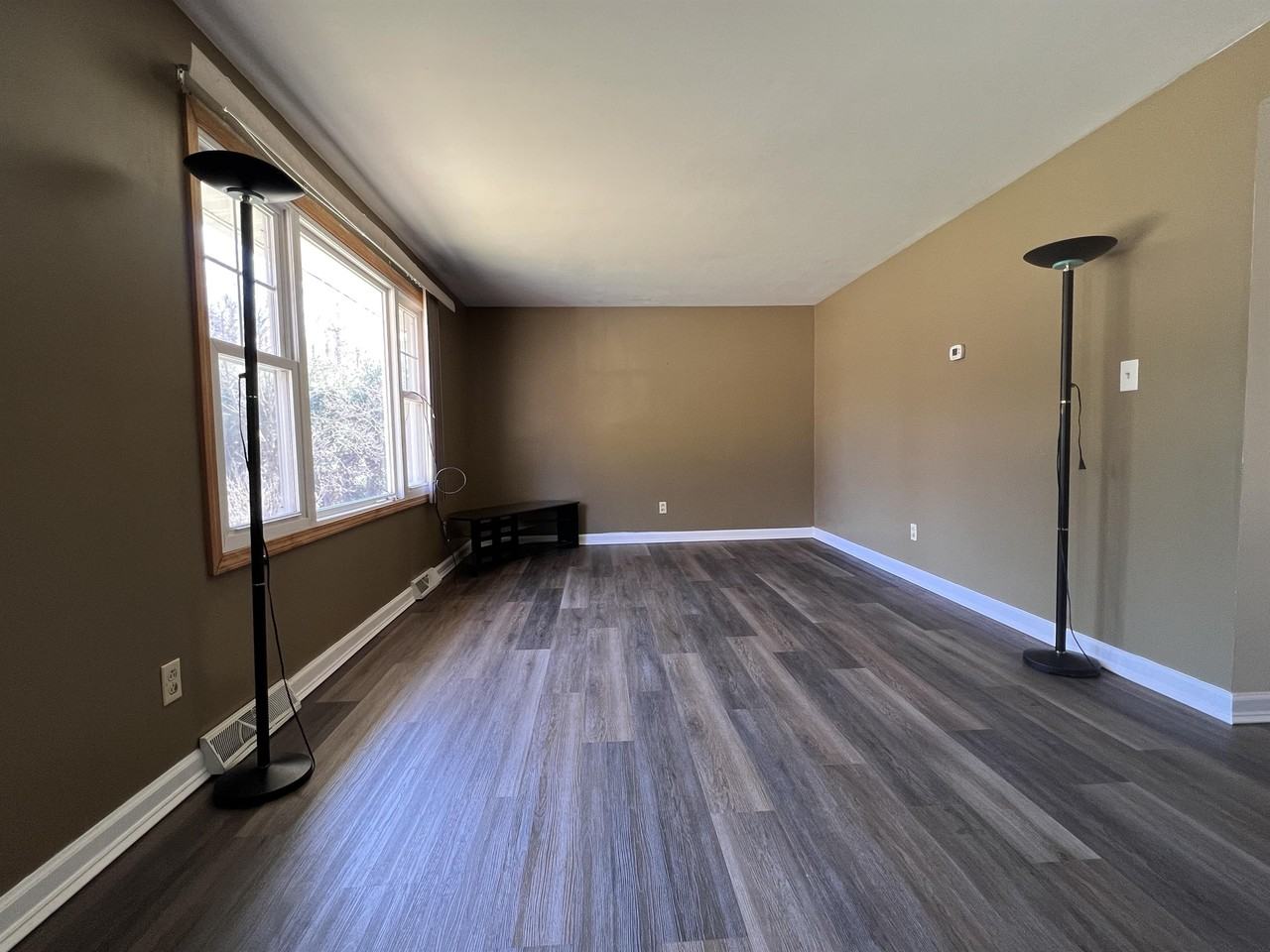 900 Hickory St #1 - Photo 3 of 31