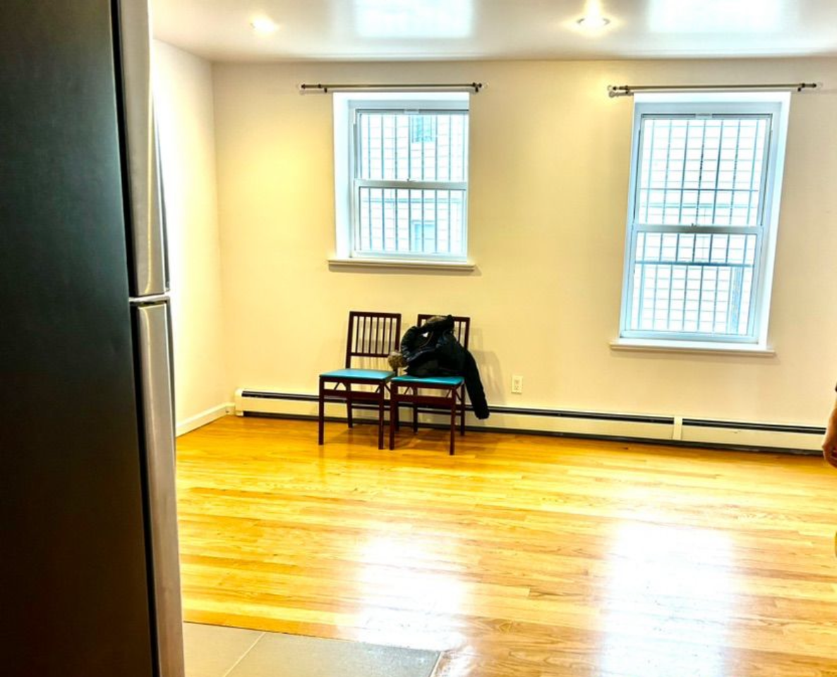 70 Bay 22nd Street 2F - Photo 3 of 5