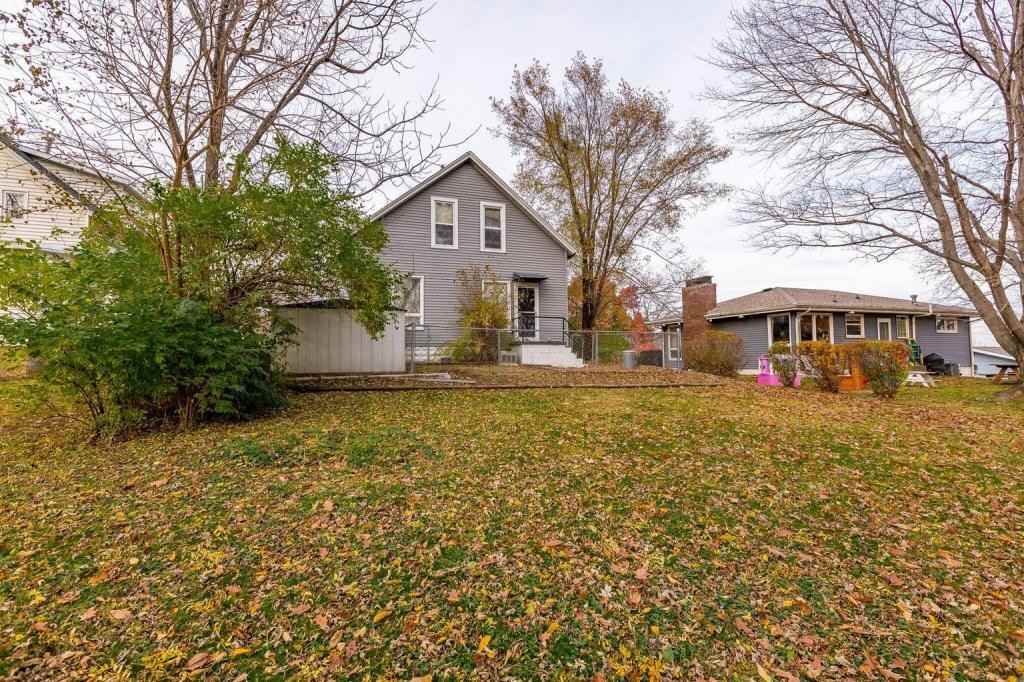 904 Leroy St - Photo 2 of 10