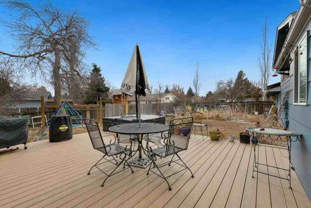 309 Mae St - Photo 2 of 16