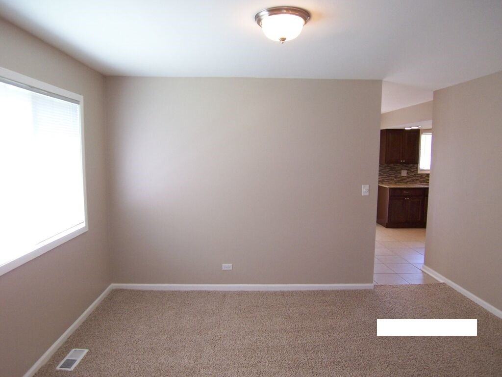 50 Oakhurst Rd - Photo 3 of 12