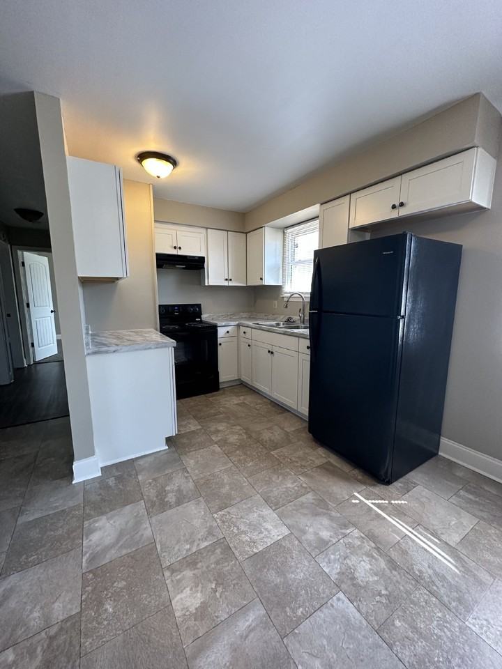 335 Woodale Dr - Photo 7 of 18