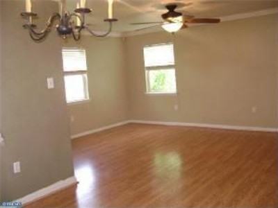 52 Yale Ave - Photo 2 of 5