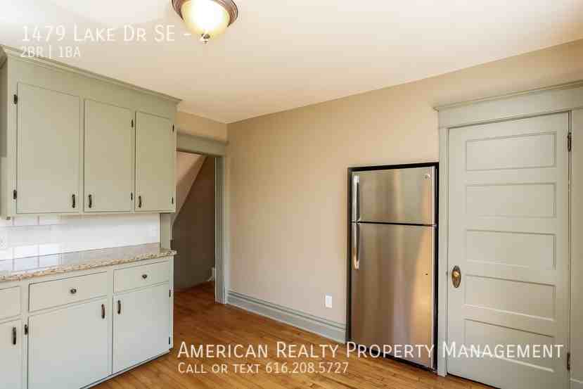 1479 Lake Dr Se #2 - Photo 4 of 12