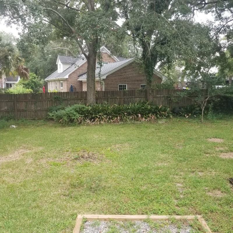 559 Saint Andrews Blvd - Photo 4 of 46