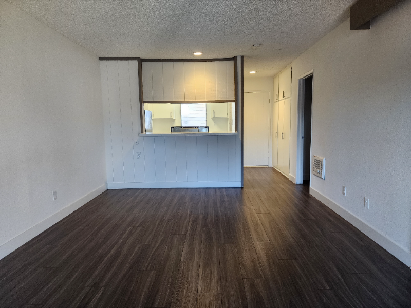 15400 Belgrade St - Photo 3 of 15