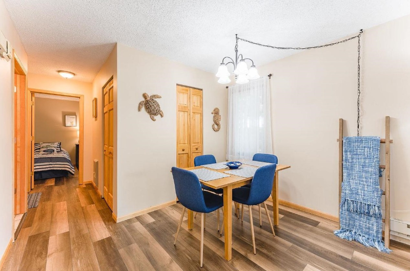 1 Cedar Trl - Photo 2 of 35