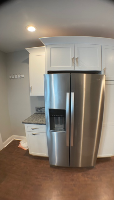 3510 Leech St - Photo 4 of 34