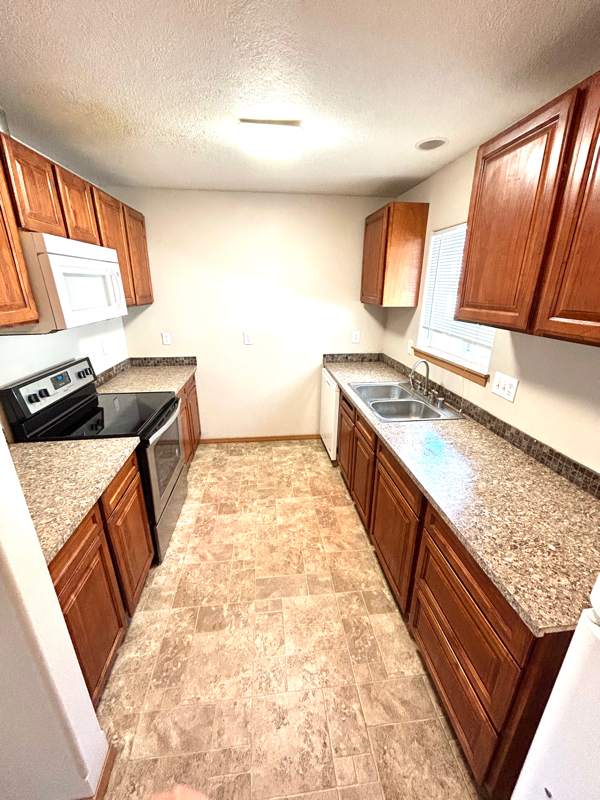 2907 E 4th Ave - Photo 2 of 19