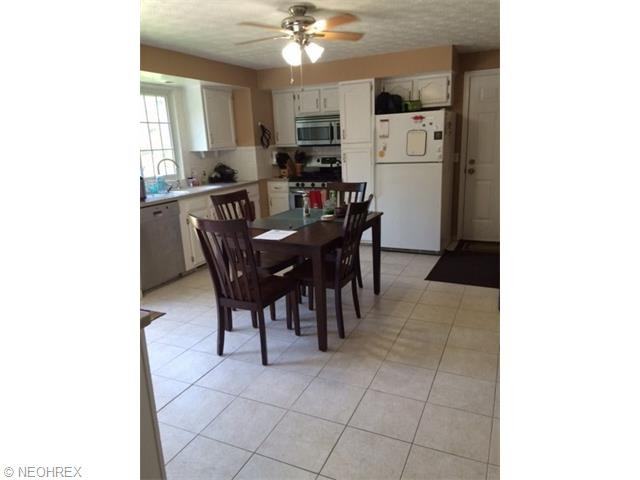 34016 S Side Park Dr - Photo 2 of 9