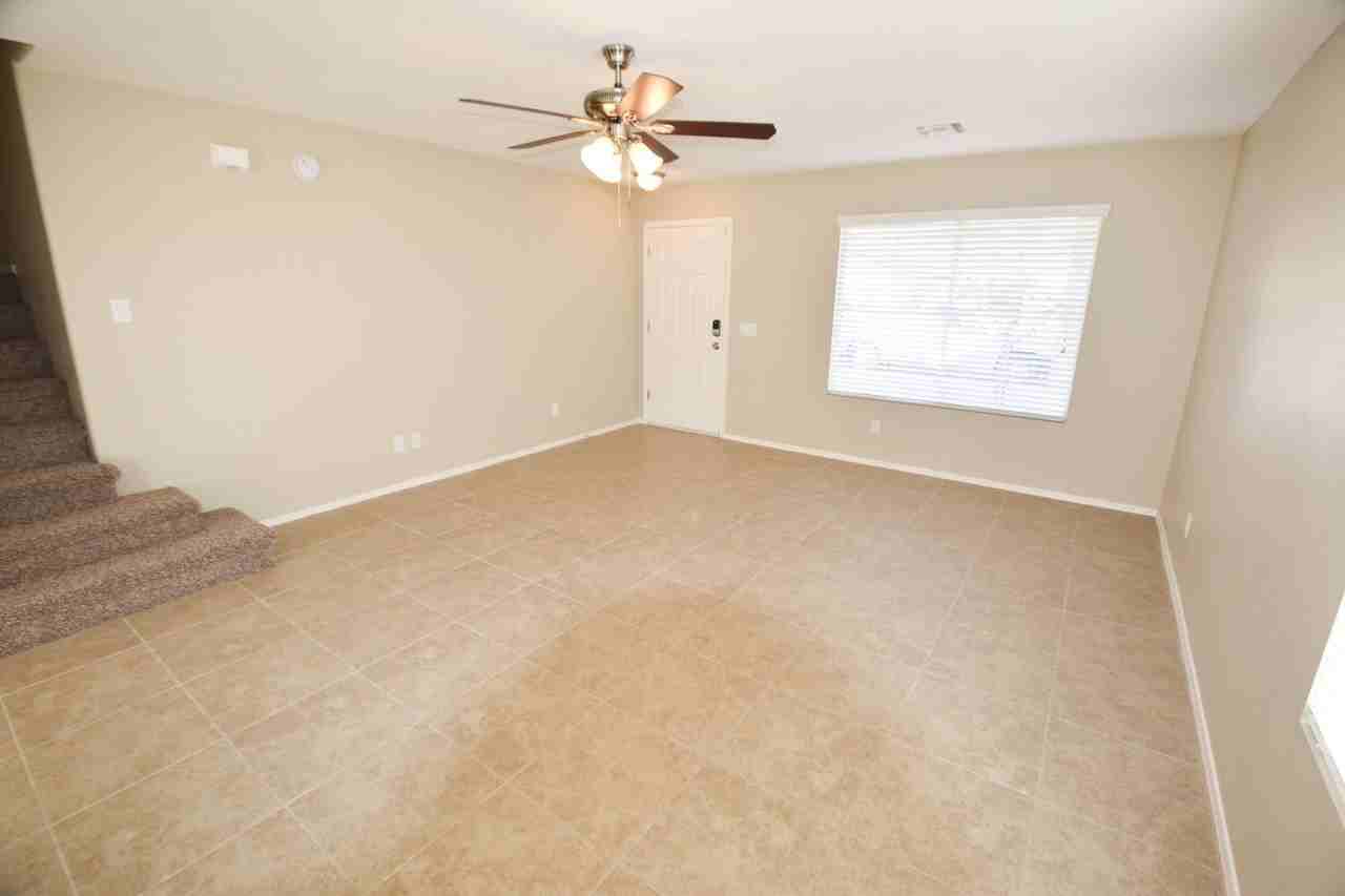 15357 W Evans Dr - Photo 3 of 13