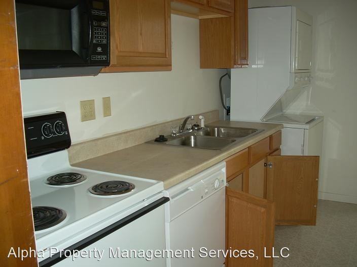 208 Grant St. - Photo 2 of 4