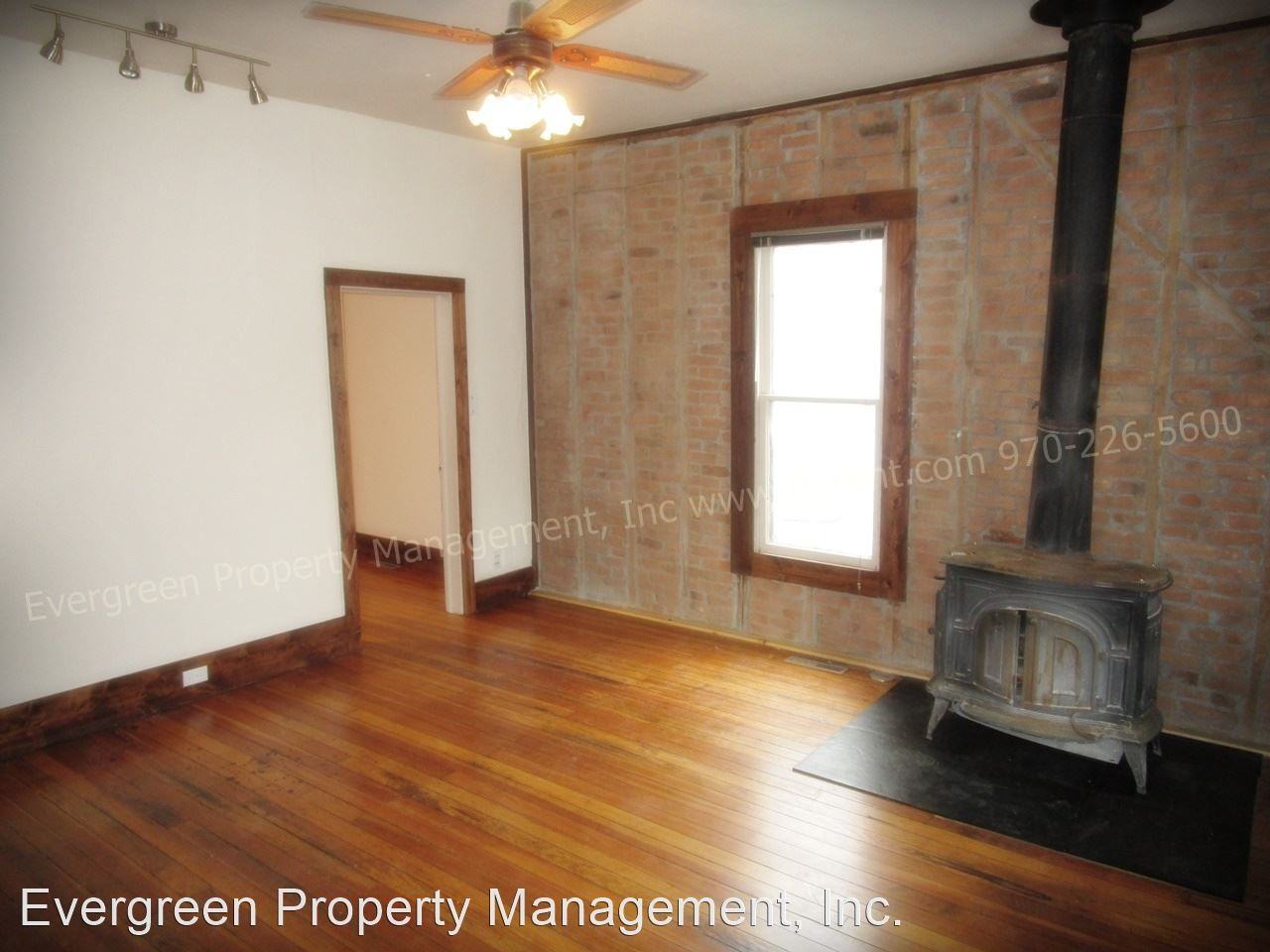121 N Whitcomb St - Photo 2 of 8