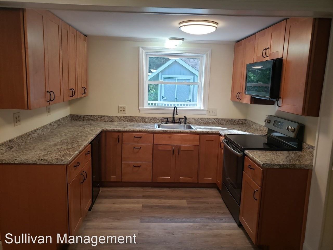 54 Old South Freeport Rd - Photo 3 of 17