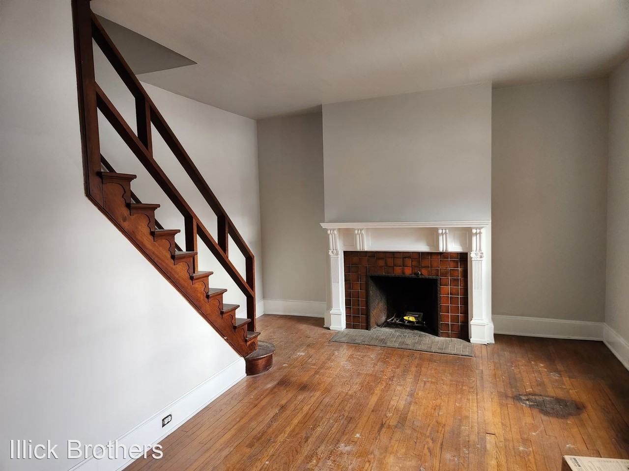 115 East Market Street - Photo 2 of 6