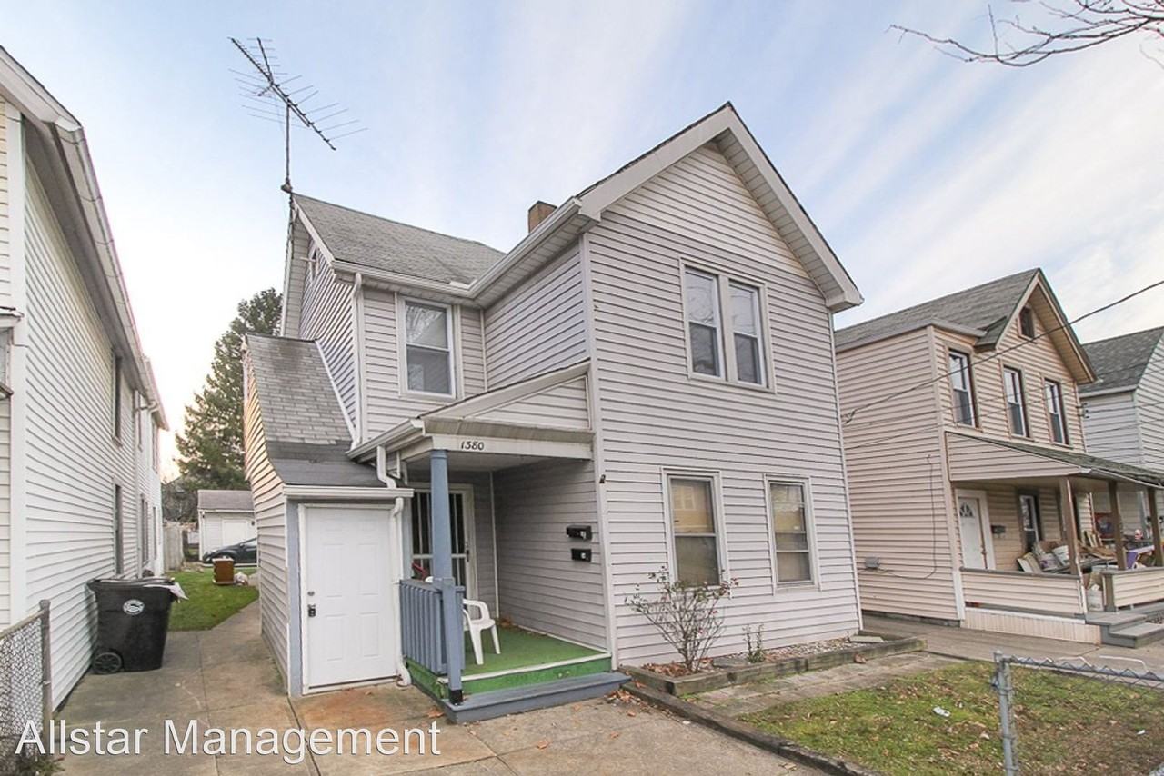 1380 E 52 St - Photo 2 of 22