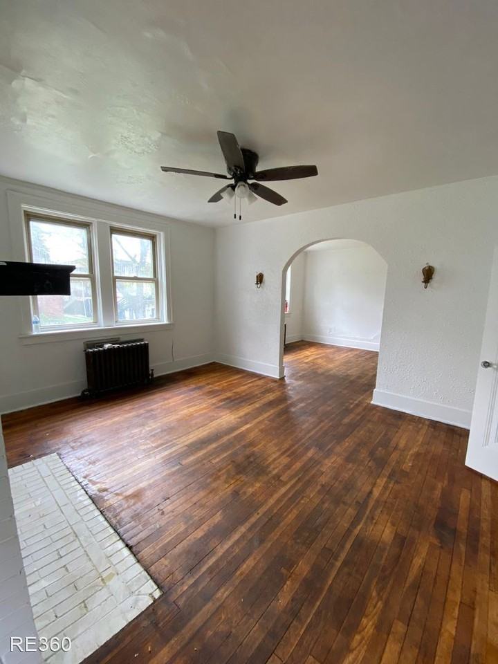 201 201 Locust St Mt Oliver, Mount Oliver, PA 15210 Apartment for Rent PadMapper