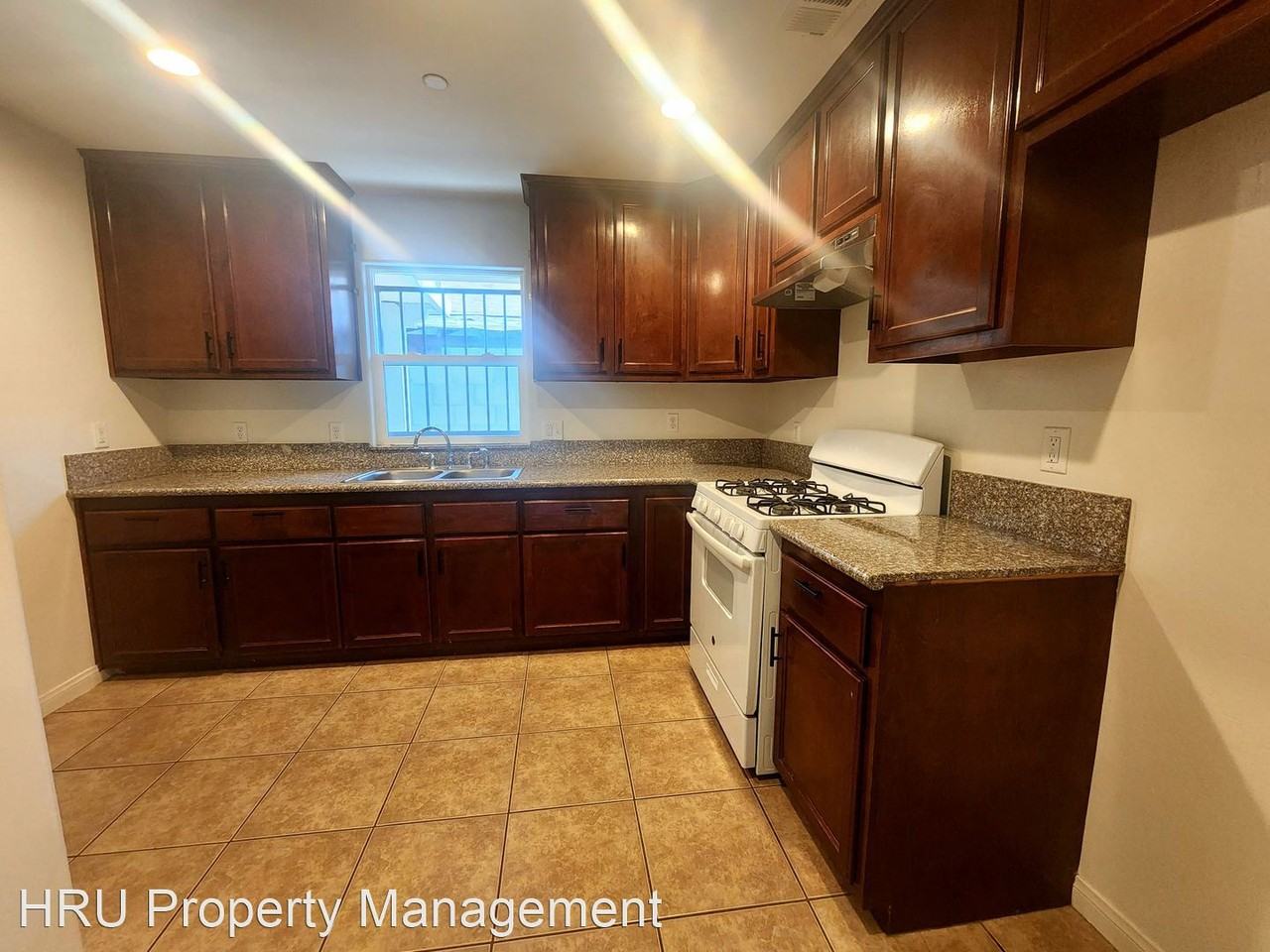 1604 Feliz Dr. - Photo 3 of 13