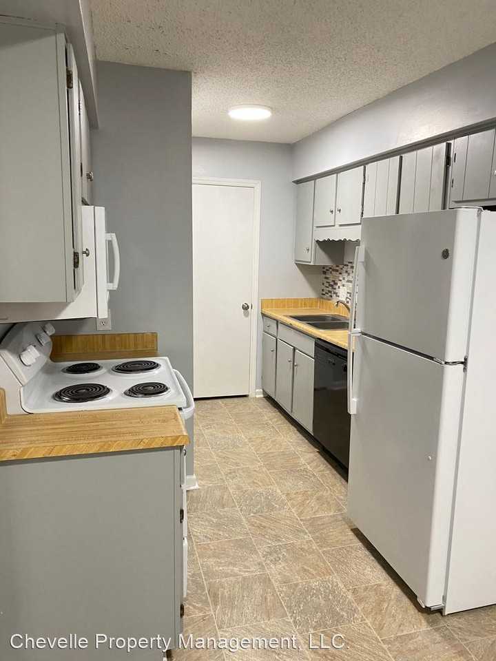 1682 Horseshoe Drive - Photo 3 of 3