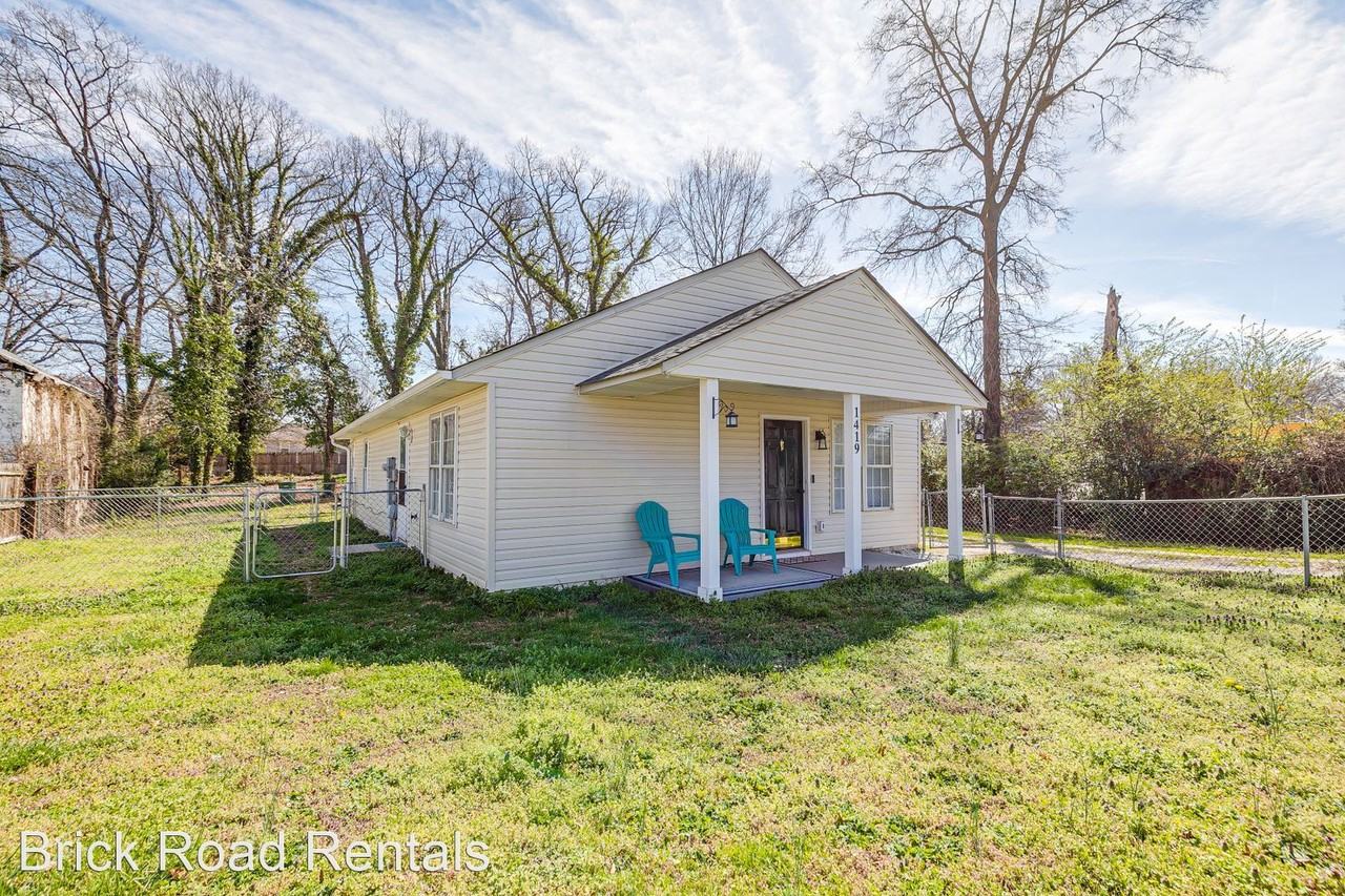 1419 Hopkins Rd - Photo 3 of 30
