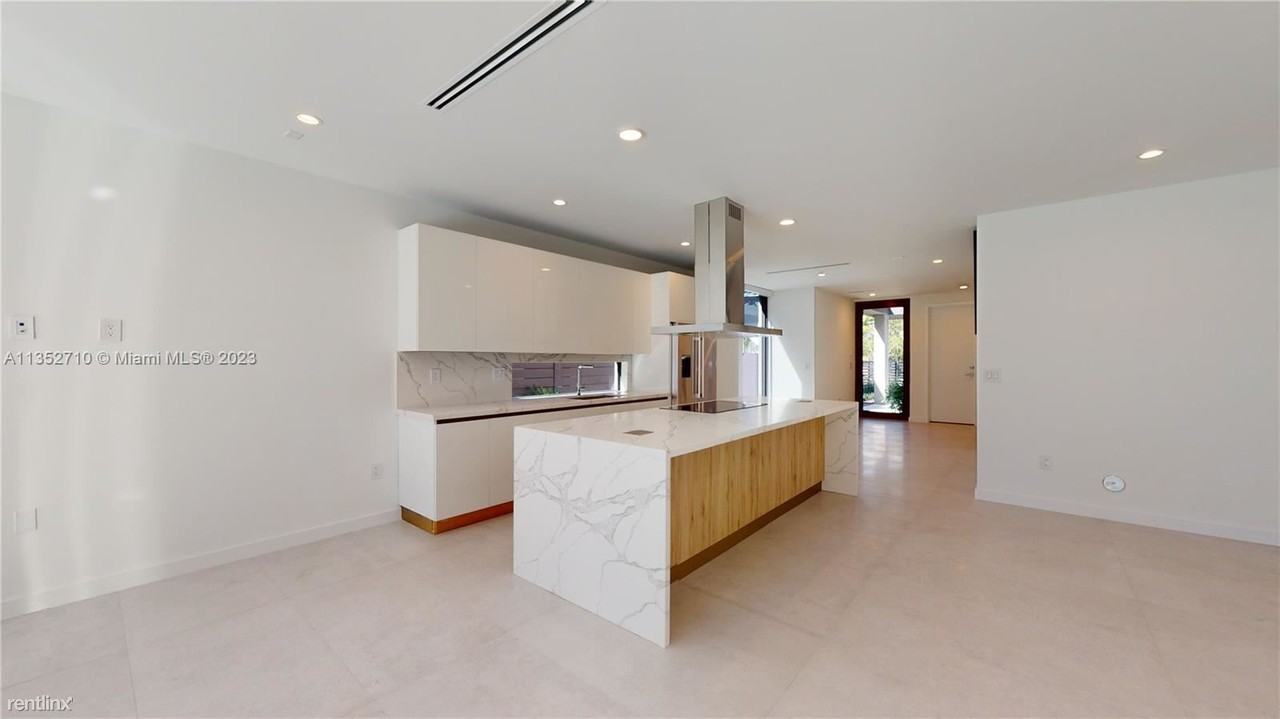 3454 Day Ave - Photo 2 of 17