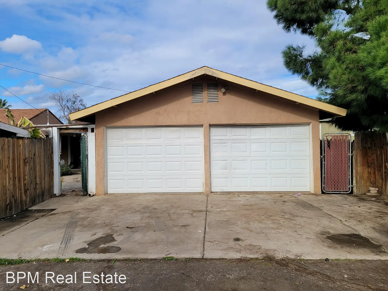 1614 9th Ave - Photo 2 of 12