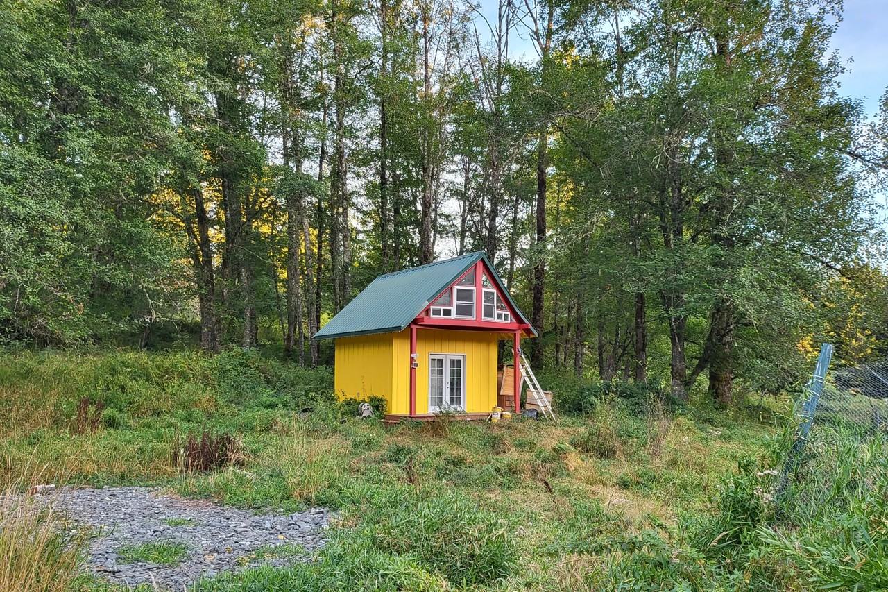 33112 Mount Tahoma Canyon Rd E - Photo 2 of 10