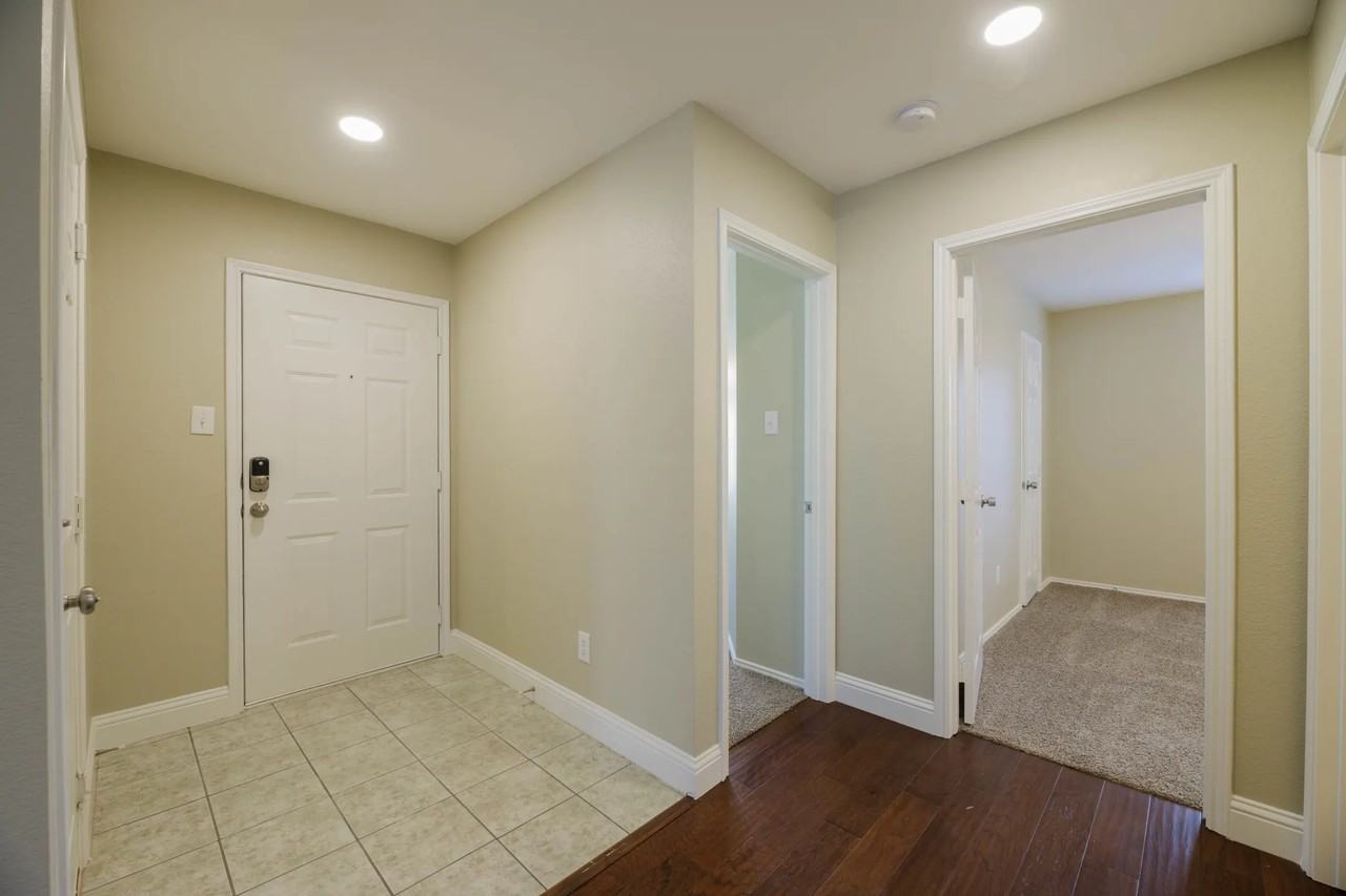 2628 Terrace Dr - Photo 3 of 21