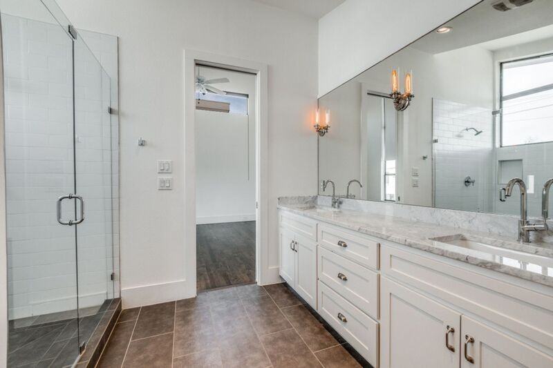 2522 N Henderson Ave #3 - Photo 5 of 17