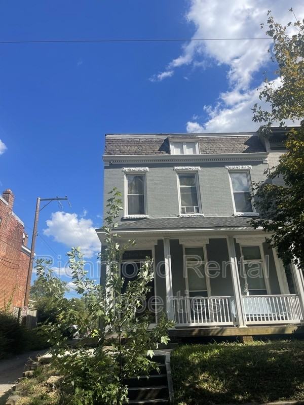 3 N Harvie St #4 - Photo 2 of 19