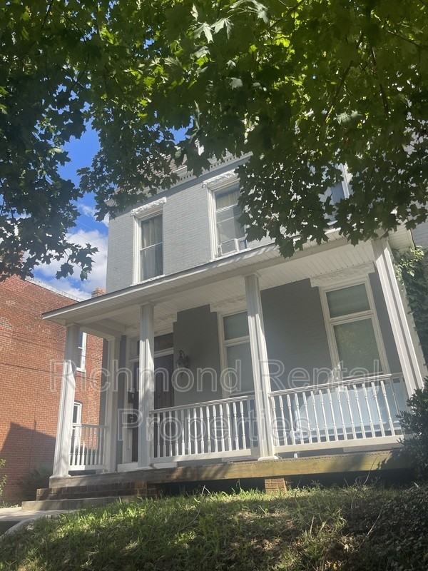 3 N Harvie St #4 - Photo 3 of 19