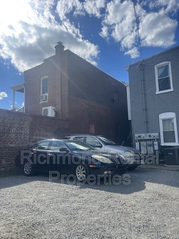 3 N Harvie St #4 - Photo 4 of 19