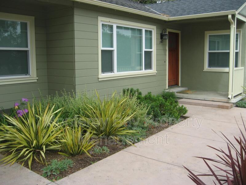 1142 Seaview Ave - Photo 2 of 14