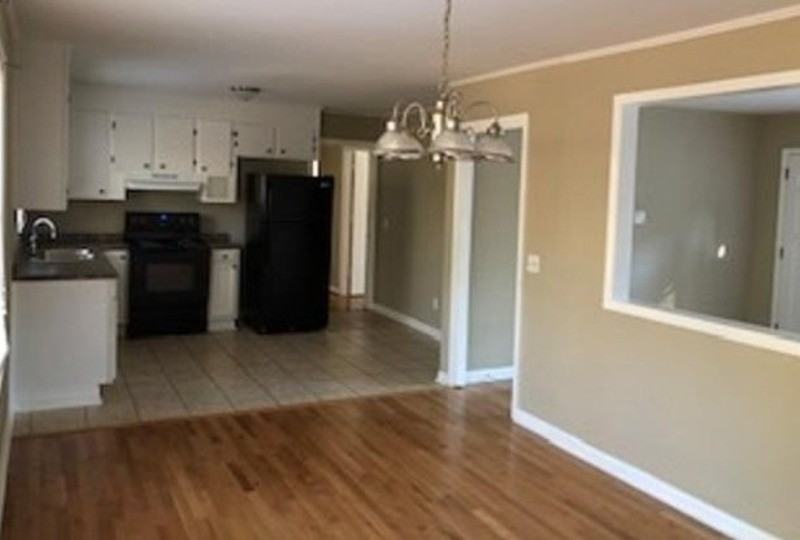 304 Hickory Ridge Dr - Photo 3 of 7