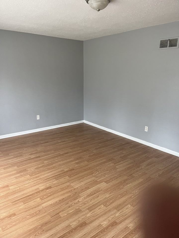 6827 Knoll Ave - Photo 3 of 20