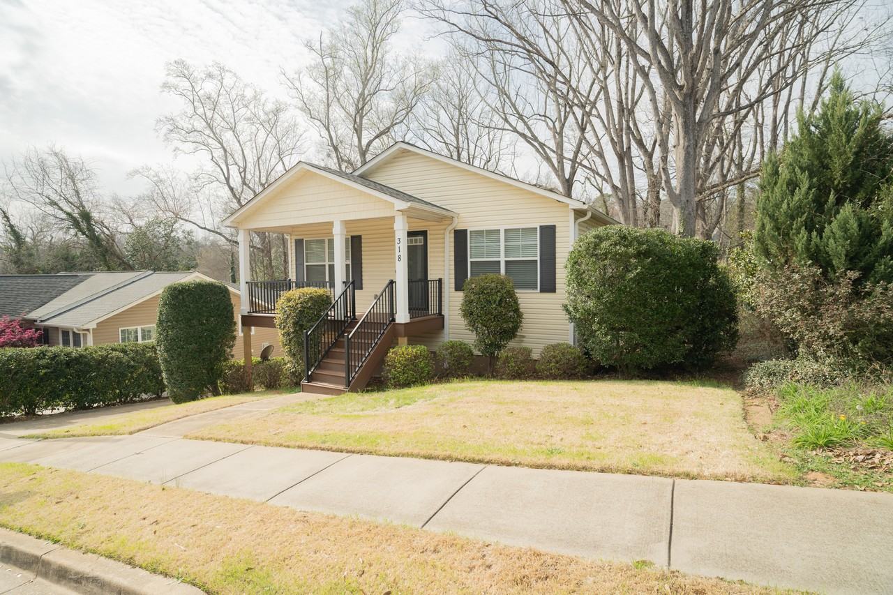 318 Briarcliff Dr - Photo 2 of 50