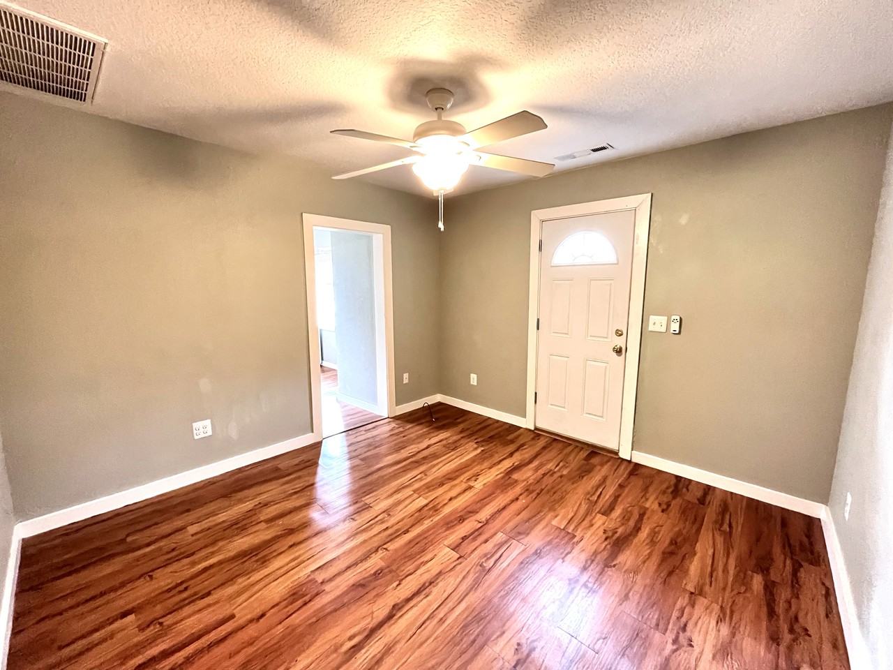 103 W Martin Luther King Jr Blvd #3 - Photo 2 of 7